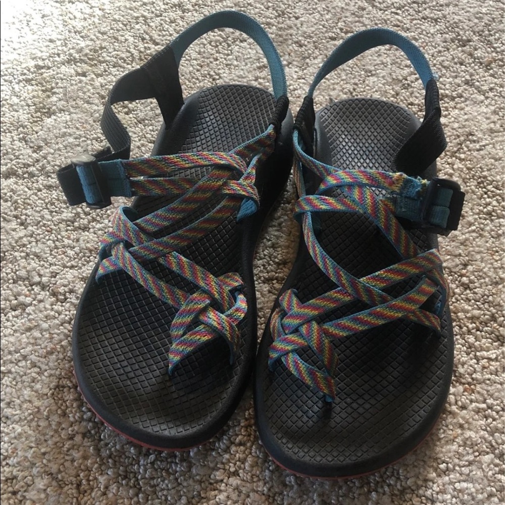 rainbow chacos